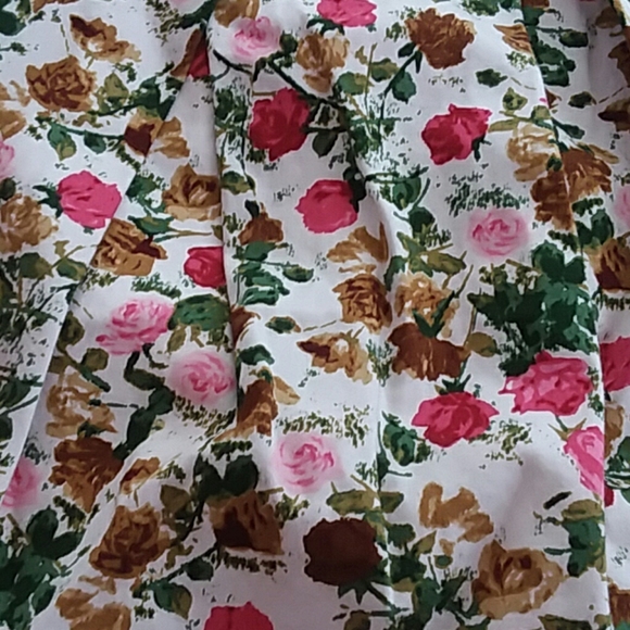 Forever 21 pleated mini skirt - Picture 2 of 3